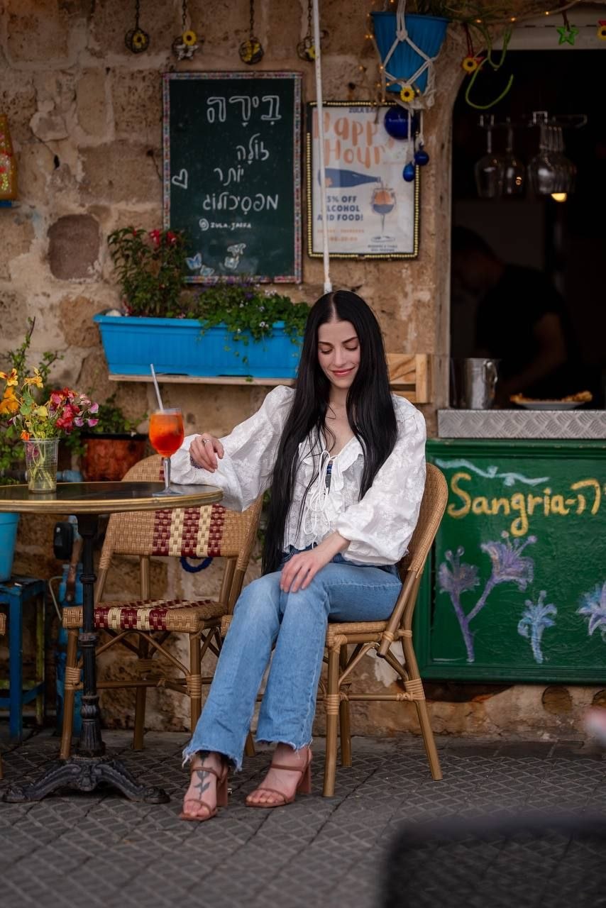 ליזה- תל אביב ברונטית מסאזיסטית מושלמת דוגמנית בת 25