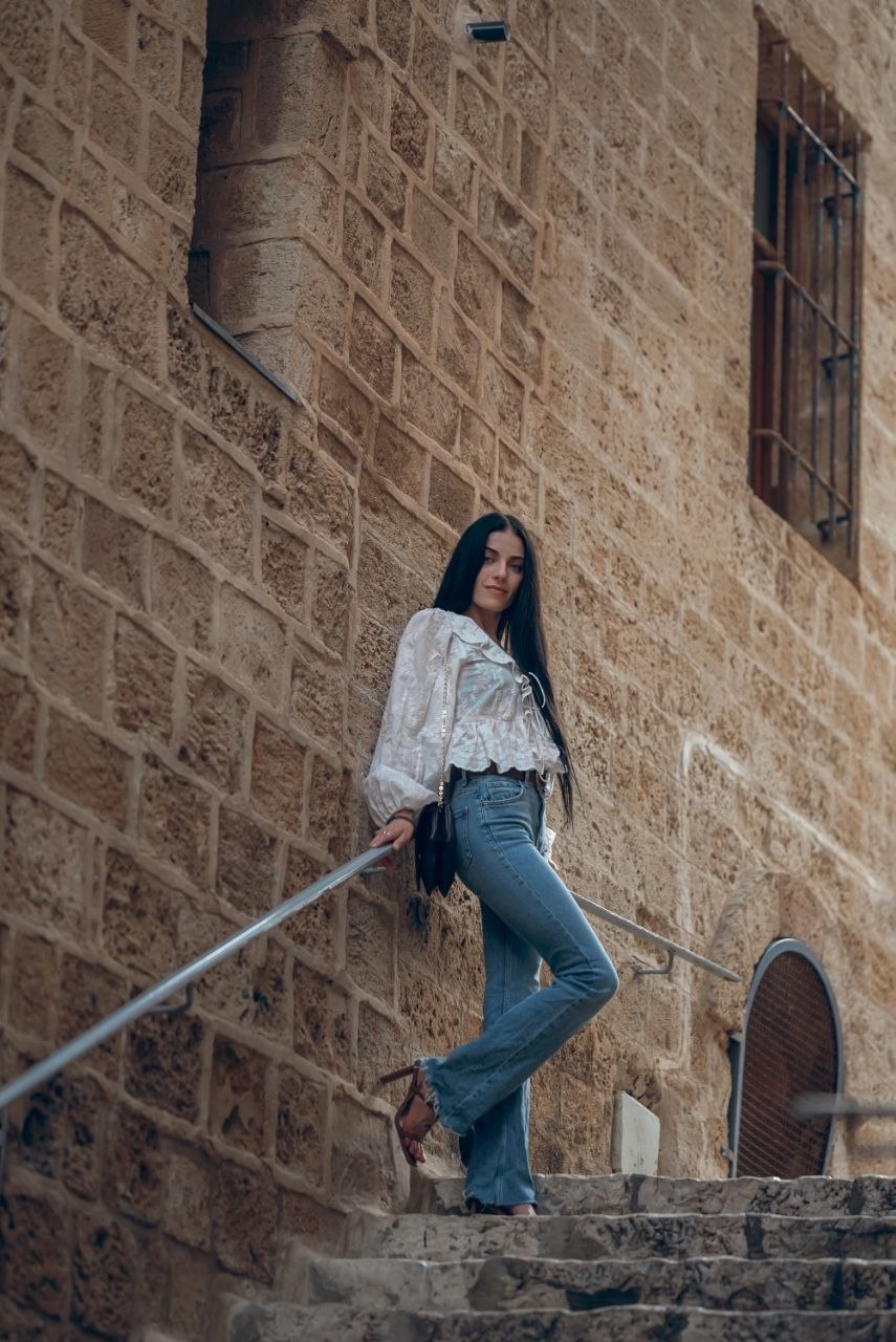 ליזה- תל אביב ברונטית מסאזיסטית מושלמת דוגמנית בת 25