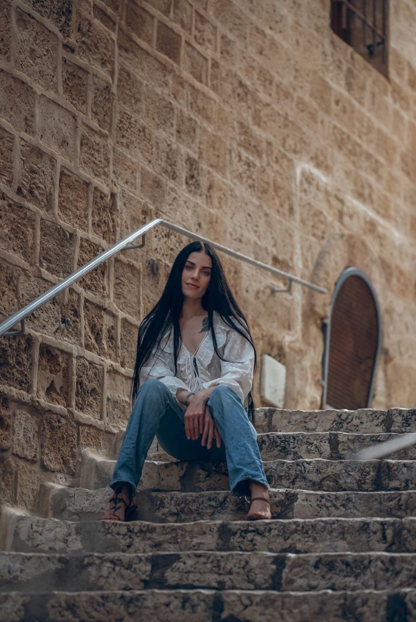 ליזה- תל אביב ברונטית מסאזיסטית מושלמת דוגמנית בת 25