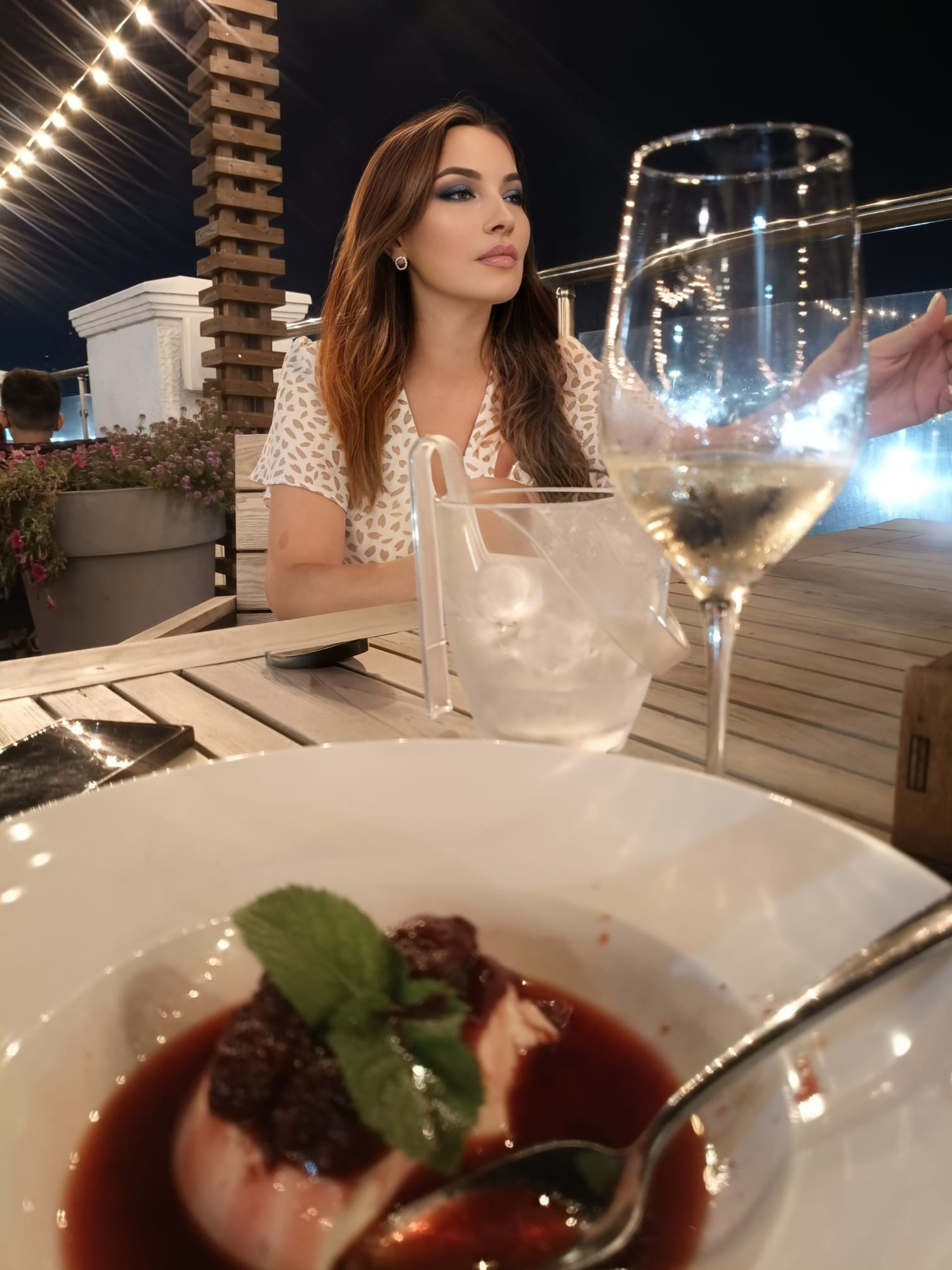 לילי – בתל אביב – חטובה 29 אישה פצצת על