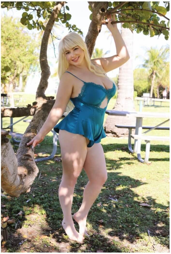 סופיה -מבנה גוף סקסי בחורה מחול בלונדינית בת 37- בתל אביב