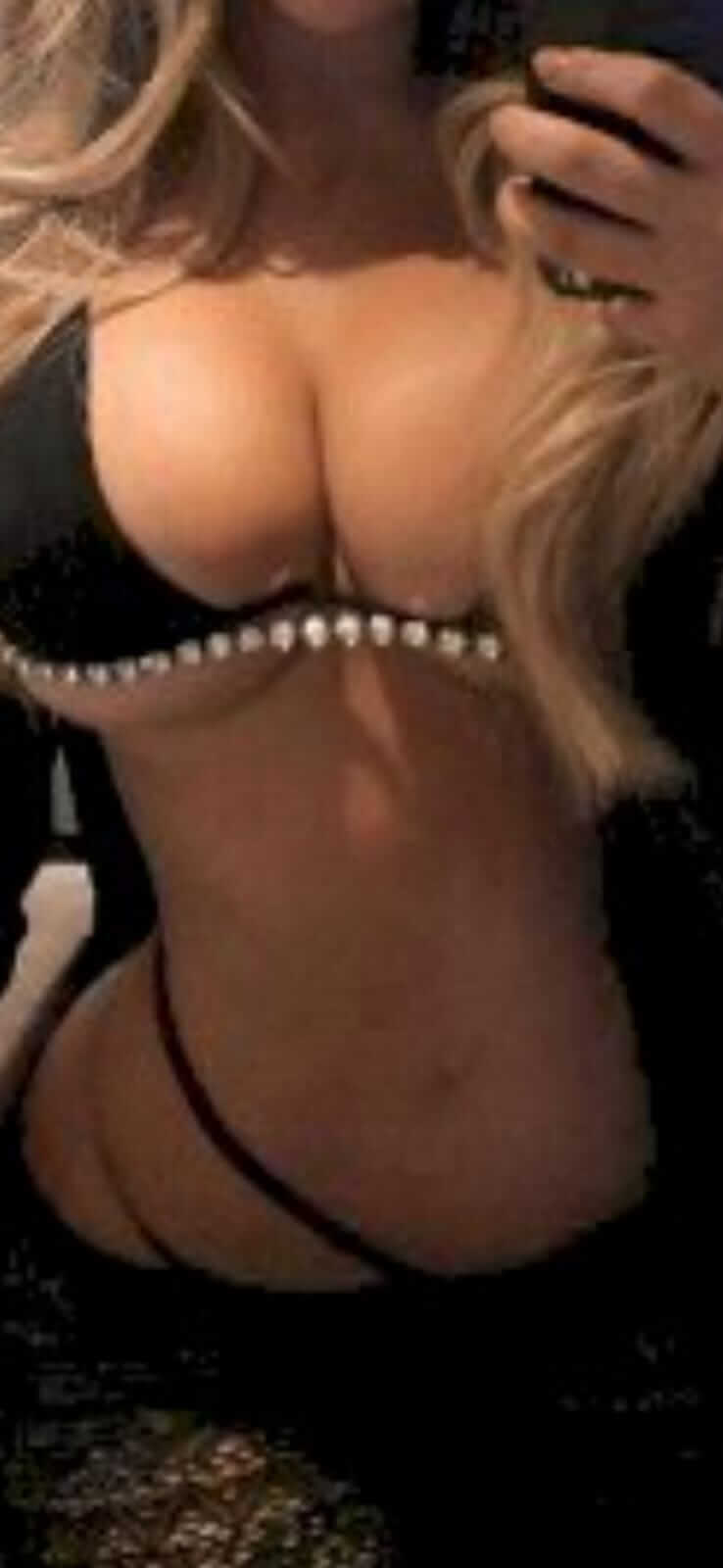 פתח תקווה בחורה מטריפה