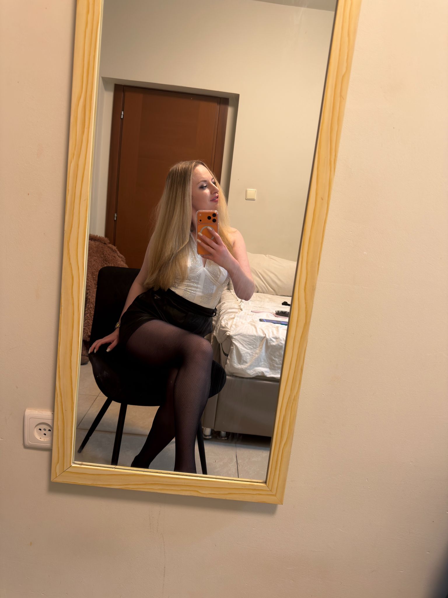 תינה בתל אביב כוסית בחורה חושנית
